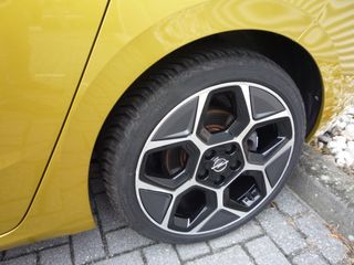 Voertuigafbeelding 8