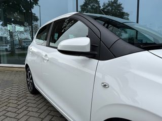 Voertuigafbeelding 8