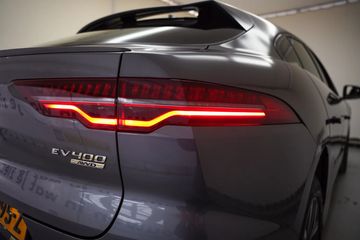 Voertuigafbeelding 42