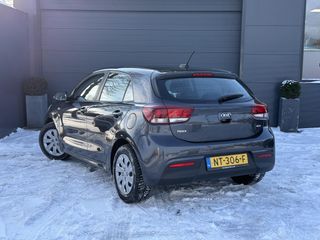 Voertuigafbeelding 4