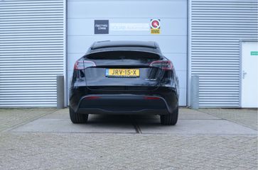 Voertuigafbeelding 6