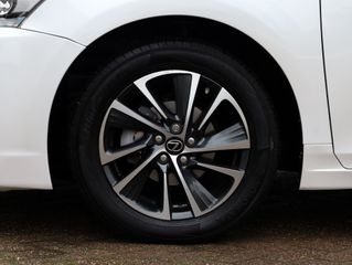 Voertuigafbeelding 8