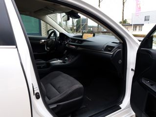 Voertuigafbeelding 9