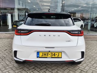 Voertuigafbeelding 5