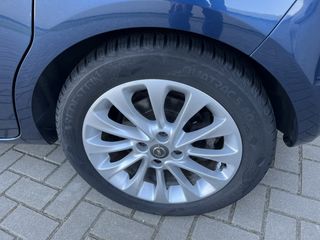 Voertuigafbeelding 17