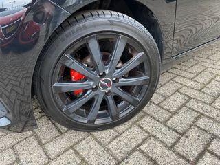 Voertuigafbeelding 12