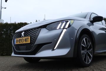 Voertuigafbeelding 4