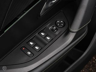 Voertuigafbeelding 35