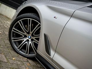 Voertuigafbeelding 4