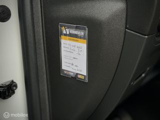 Voertuigafbeelding 8