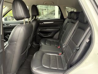 Voertuigafbeelding 12