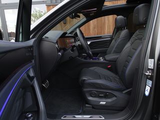 Voertuigafbeelding 12