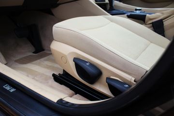 Voertuigafbeelding 33