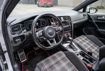 Voertuigafbeelding 10