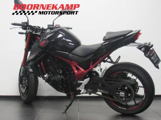 Voertuigafbeelding 4