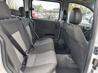 Voertuigafbeelding 10