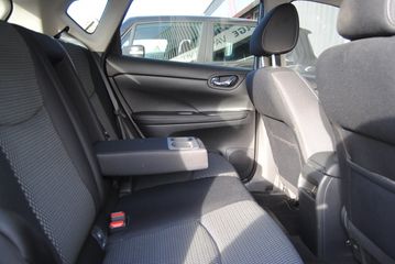 Voertuigafbeelding 6