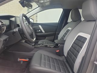 Voertuigafbeelding 10