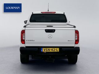 Voertuigafbeelding 16