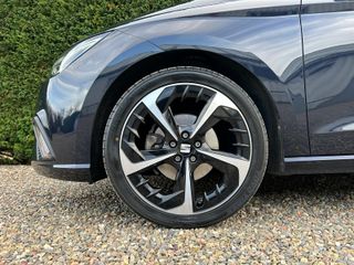 Voertuigafbeelding 3