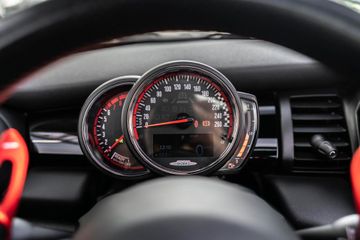 Voertuigafbeelding 30