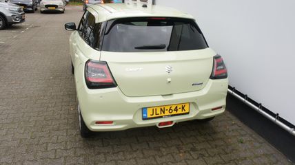 Voertuigafbeelding 6