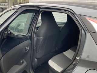 Voertuigafbeelding 8