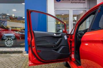 Voertuigafbeelding 15