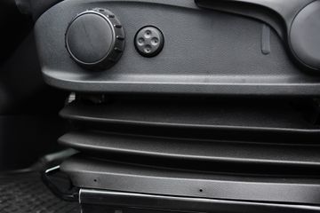 Voertuigafbeelding 25