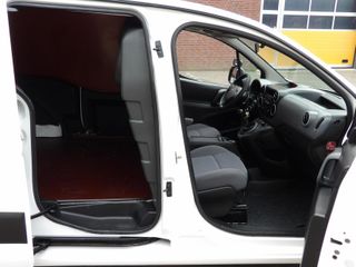 Voertuigafbeelding 12