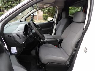 Voertuigafbeelding 6