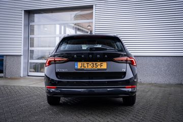 Voertuigafbeelding 14