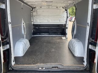 Voertuigafbeelding 6