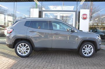 Voertuigafbeelding 13