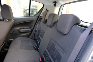 Voertuigafbeelding 17