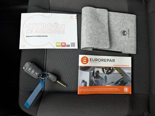 Voertuigafbeelding 12