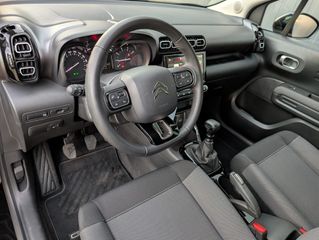 Voertuigafbeelding 16