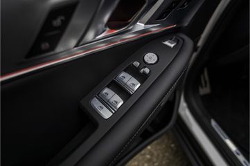 Voertuigafbeelding 37