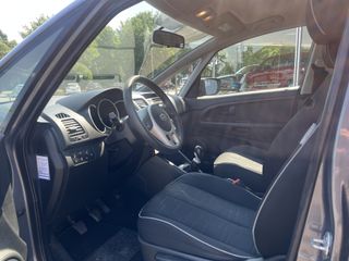 Voertuigafbeelding 14