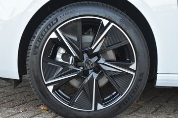 Voertuigafbeelding 24