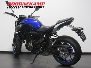 Voertuigafbeelding 4