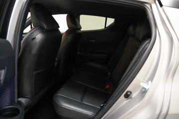 Voertuigafbeelding 12