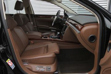 Voertuigafbeelding 8