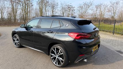 Voertuigafbeelding 3