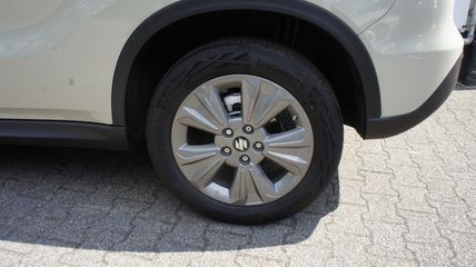 Voertuigafbeelding 6