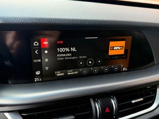 Voertuigafbeelding 16