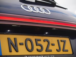 Voertuigafbeelding 12