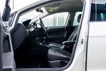 Voertuigafbeelding 16