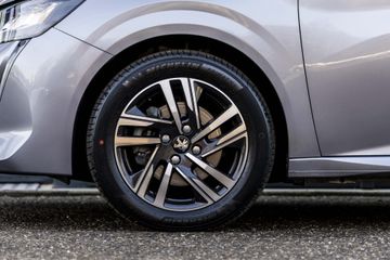 Voertuigafbeelding 8