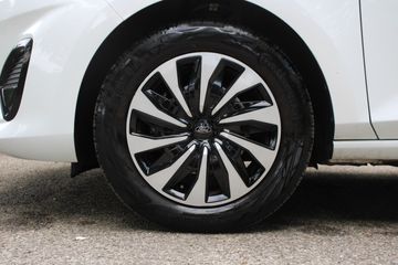 Voertuigafbeelding 24